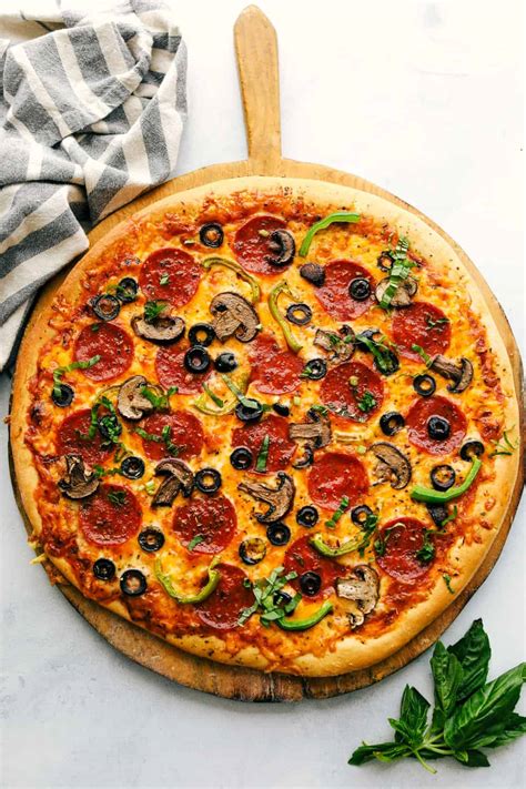 Flavorful Homemade Pizza Recipe